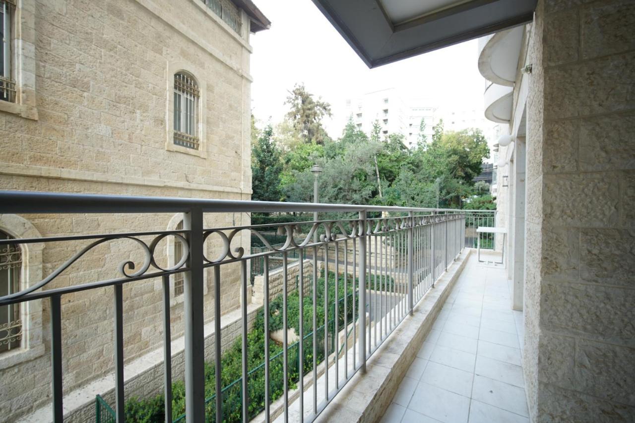 Harav Kuk Modern Apartment By Nimizz Jerusalém Exterior foto